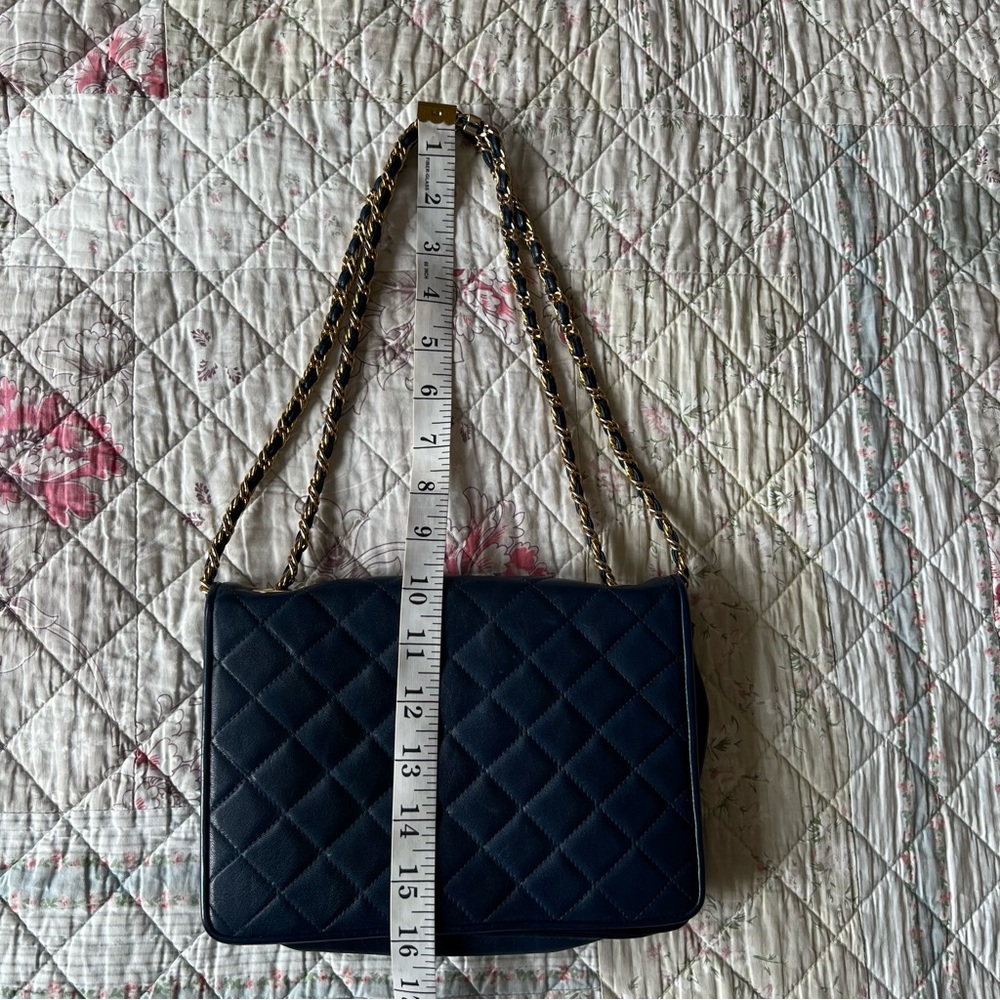 Vintage DI BENITO Quilted Leather Flap
Front Convertible Shoulder Bag Blue - Picture 12 of 15